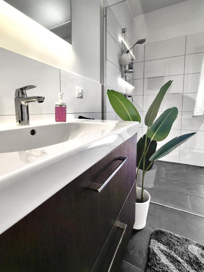 Penthouse Mit Whirlpool Im Herzen Von Niedersachsen Burgwedel  Exterior foto