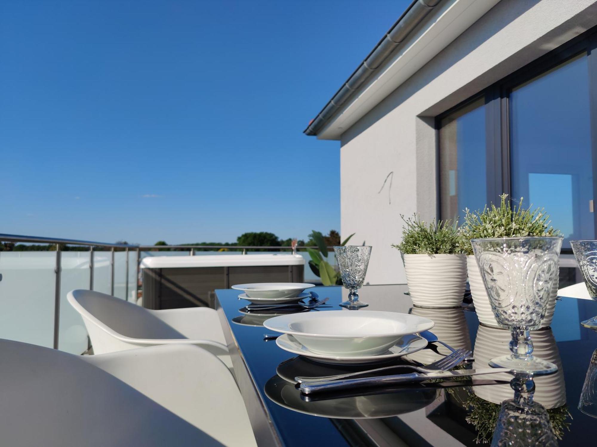 Penthouse Mit Whirlpool Im Herzen Von Niedersachsen Burgwedel  Exterior foto